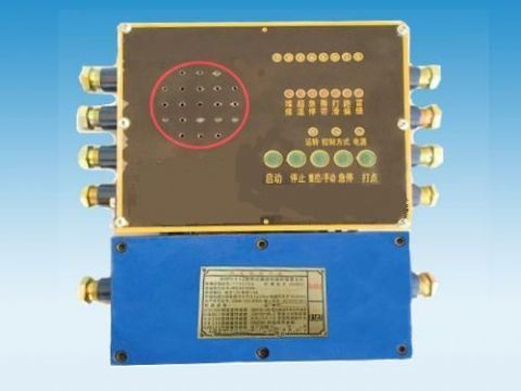 點擊查看詳細(xì)信息<br>標(biāo)題：礦用帶式輸送機綜保裝置主機 閱讀次數(shù)：3743